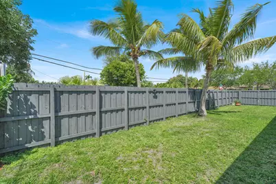 2152 NE 61st Court, Fort Lauderdale, FL 33308 - Photo 37