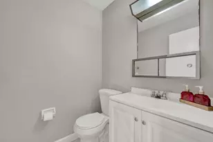 185 High Point Terrace E, Delray Beach, FL 33445 - Photo 9