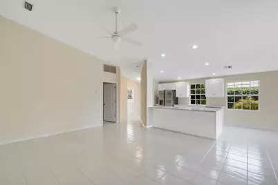1256 NW Bentley Circle #B, Port Saint Lucie, FL 34986 - Photo 9