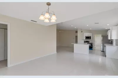1256 NW Bentley Circle #B, Port Saint Lucie, FL 34986 - Photo 3