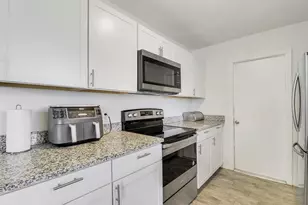 2889 SW Vittorio St, Port Saint Lucie, FL 34953 - Photo 9