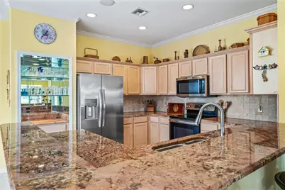 747 Hampton Woods Lane SW, Vero Beach, FL 32962 - Photo 17