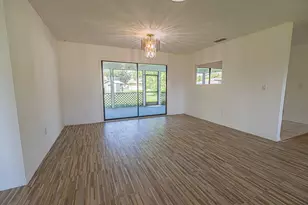 922 SE Thornhill Dr, Port Saint Lucie, FL 34983 - Photo 5