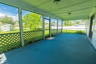 922 SE Thornhill Dr, Port Saint Lucie, FL 34983 - Photo 19