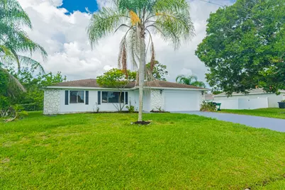 922 SE Thornhill Drive, Port Saint Lucie, FL 34983 - Photo 1