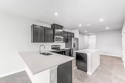 106 Savannah Lakes Boulevard, Fort Pierce, FL 34982 - Photo 11