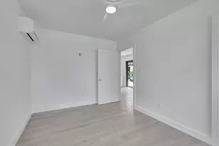1361 SE 4th St, Deerfield Beach, FL 33441 - Photo 19