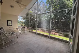 1528 SE Holyrood Ln, Port Saint Lucie, FL 34952 - Photo 13