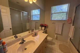 1528 SE Holyrood Ln, Port Saint Lucie, FL 34952 - Photo 11