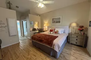 1528 SE Holyrood Ln, Port Saint Lucie, FL 34952 - Photo 5