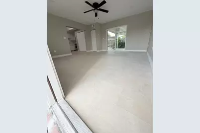 1390 W 37th Street #101, Hialeah, FL 33012 - Photo 7