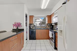 9702 NW 5th Ln, Miami, FL 33172 - Photo 7