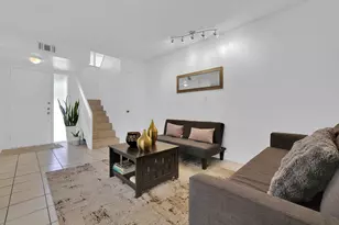9702 NW 5th Ln, Miami, FL 33172 - Photo 3