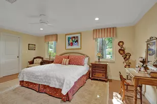 11 Tam Oshanter Ln, Fort Lauderdale, FL 33308 - Photo 3