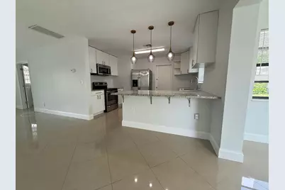 477 NE 35th Street, Boca Raton, FL 33431 - Photo 3