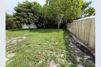 477 NE 35th Street, Boca Raton, FL 33431 - Photo 23