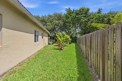4487 NW 45th Terrace, Coconut Creek, FL 33073 - Photo 35