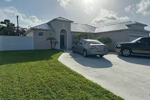 442 NW Airoso Blvd, Port Saint Lucie, FL 34983 - Photo 1
