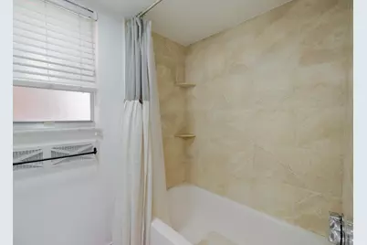 3661 Via Poinciana #211, Lake Worth, FL 33467 - Photo 17