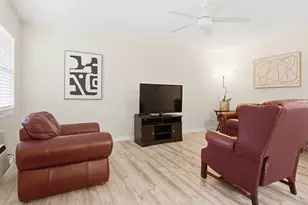 142 Norwich F, West Palm Beach, FL 33417 - Photo 23