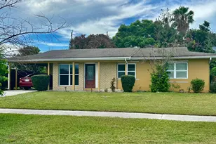 179 SE Soneto Ct, Port Saint Lucie, FL 34983 - Photo 1