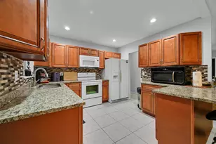 179 SE Soneto Ct, Port Saint Lucie, FL 34983 - Photo 7