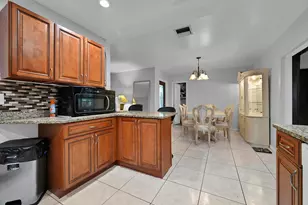 179 SE Soneto Ct, Port Saint Lucie, FL 34983 - Photo 11
