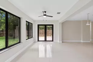 909 SE 14th Dr, Deerfield Beach, FL 33441 - Photo 21