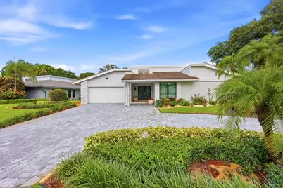 624 W Lakewoode Circle W, Delray Beach, FL 33445 - Photo 1