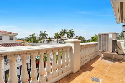 1362 Bayview Drive, Fort Lauderdale, FL 33304 - Photo 49