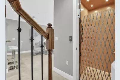 1362 Bayview Drive, Fort Lauderdale, FL 33304 - Photo 17