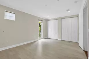 1362 Bayview Dr, Fort Lauderdale, FL 33304 - Photo 31