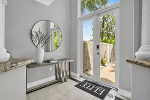 1362 Bayview Dr, Fort Lauderdale, FL 33304 - Photo 3