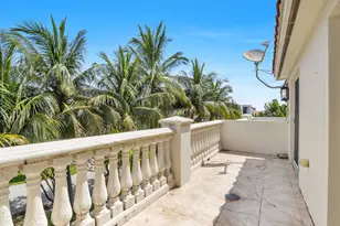 1362 Bayview Dr, Fort Lauderdale, FL 33304 - Photo 41