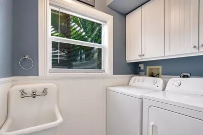 4781 NE 16th Avenue, Oakland Park, FL 33334 - Photo 25