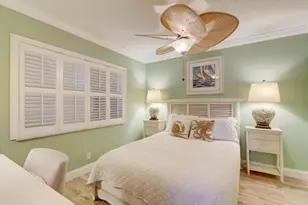 815 Middle River Dr, Fort Lauderdale, FL 33304 - Photo 15