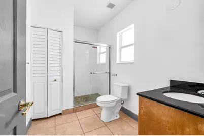 124 SW 10th Avenue, Boynton Beach, FL 33435 - Photo 13