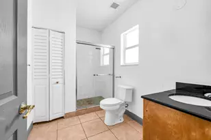 124 SW 10th Ave, Boynton Beach, FL 33435 - Photo 13
