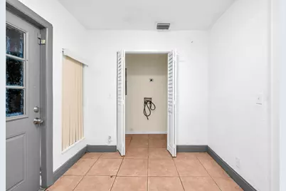 124 SW 10th Avenue, Boynton Beach, FL 33435 - Photo 15