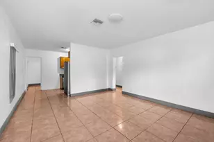 124 SW 10th Ave, Boynton Beach, FL 33435 - Photo 3