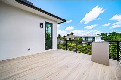 239 NE 11th Street, Delray Beach, FL 33444 - Photo 19
