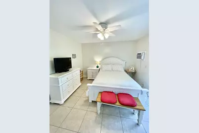 111 Kent G Street #111, West Palm Beach, FL 33417 - Photo 9
