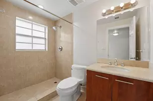 819 SW 7th Ave, Fort Lauderdale, FL 33315 - Photo 23