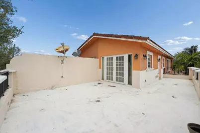 819 SW 7th Avenue, Fort Lauderdale, FL 33315 - Photo 35