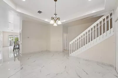 819 SW 7th Avenue, Fort Lauderdale, FL 33315 - Photo 11
