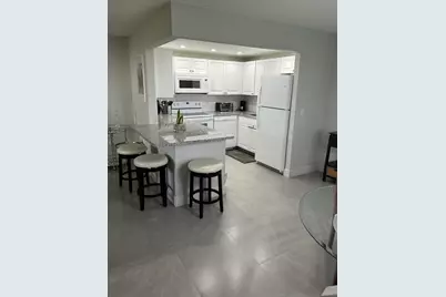 746 Flanders N, Delray Beach, FL 33484 - Photo 9