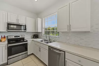 8133 Mulligan Circle, Port Saint Lucie, FL 34986 - Photo 17