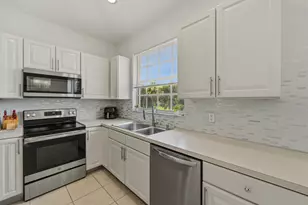 8133 Mulligan Cir, Port Saint Lucie, FL 34986 - Photo 17