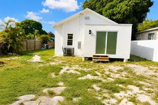 719 Tuscaloosa St, West Palm Beach, FL 33405 - Photo 15