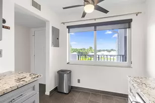 8105 NW 61st St, Tamarac, FL 33321 - Photo 11